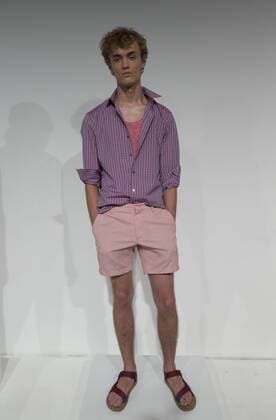 New York Fashion Week - Zachary Prell Modenschau New York Fashion week mens Spring Summer 2017 Model shows off dress by Zachary Prell during New York Fashion week mens Spring Summer 2017 at Skylight Clarkson  LevxRadin