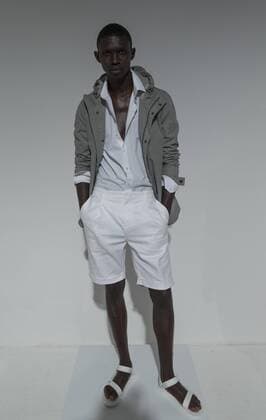 New York Fashion Week - Zachary Prell Modenschau New York Fashion week mens Spring Summer 2017 Model shows off dress by Zachary Prell during New York Fashion week mens Spring Summer 2017 at Skylight Clarkson  LevxRadin