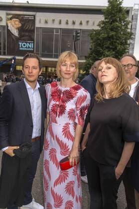 Trystan Pütter, Sandra Hüller und Maren Ade bei der Berlin Premiere des Kinofilms Toni Erdmann im Kino International. Berlin, 13.07.2016 Foto:xK.xWernerx xFuturexImage