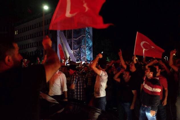 People gather at Kadikoy City and Bosphorus Bridge Road of Istanbul. A group of Turkey s armed forces said on Friday they had taken power in the country to protect the democratic order and to maintain human rights. Turkish people on Turkish tanks.(Murat Düzyol - Depo Photos)  15438027