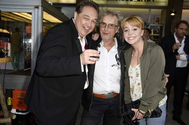 Oliver Kalkofe, Martin Semmelrogge und Joanna Semmelrogge bei der Premiere von SchleFaZ: Musik, Musik - Da wackelt die Penne im Kino International. Berlin, 15.07.2016 Foto:xFredericx xFuturexImage
