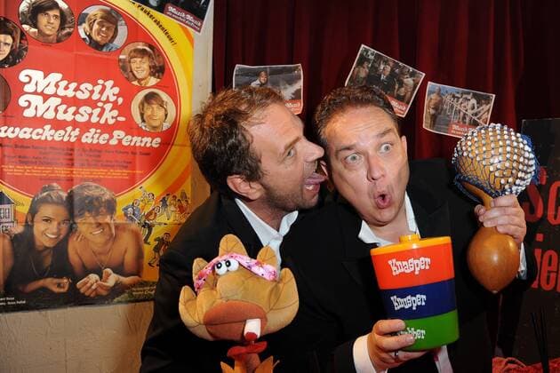 Premiere Schlefaz, die Schlechtesten Filme aller Zeiten Premiere Schlefaz, die Schlechtesten Filme aller Zeiten Peter Ruetter, Oliver Kalkofe Premiere Schlefaz, die Schlechtesten Filme aller Zeiten im Kino International in Berlin am 15.07.20165