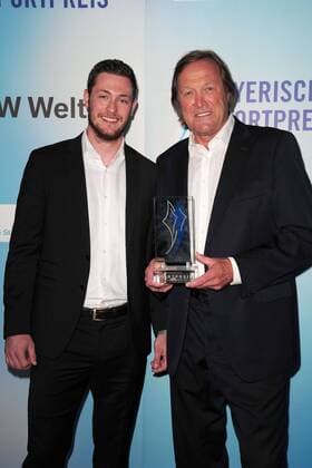 Tom Kühnhackl und sein Vater Erich Kühnhackl bei der Verleihung Bayerischer Sportpreis am 16.07.2016 in München Verleihung Bayerischer Sportpreis 2016 in Muenchen 