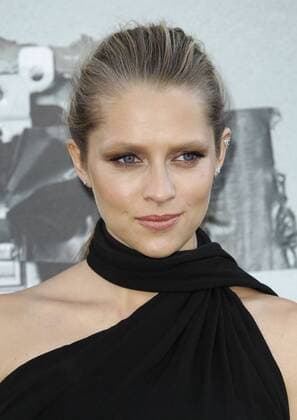 Teresa Palmer LIGHTS OUT FILM PREMIERE Hollywood Patrick Rideaux PicturePerfect