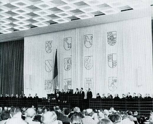 Session of the German Parliament in 1949 addressed by Konrad Adenauer (1876?1967), German statesman. First Chancellor of West Germany from 1949?1963 and chairman of the Christian Democratic Union from 1950 to 1966. WHA  !ACHTUNG AUFNAHMEDATUM GESCHÄTZT! Copyright: WHA UnitedArchives011966