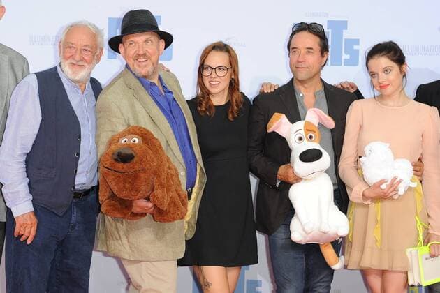 Deutschlandpremiere PETS Dieter Hallervorden, Dietmar Baer, Stefanie Heinzmann, Jan Josef Liefers, Jella Haase, v.l.n.r. Ankunft Deutschlandpremiere des Aimationsfilmes PETS im Cinestar Sony Center in Berlin am 20.07.2016