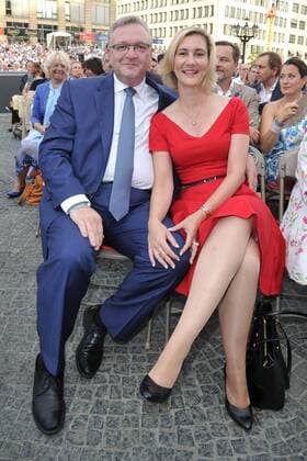 Jubilaeumsgala Classic Open Air 2016 Frank Henkel, Kathrin Bernikas First Night, die Jubilaeumsgala 2016, Highlights aus 25 Jahren Classic Open Air in Berlin am Gendarmenmarkt am 21.07.2016