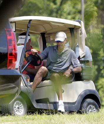 U.S. President Barack Obama parks his golf cart after playing golf at Fort Belvoir July 23, 2016 in Virginia near Washington, DC. Pool  WAX20160723102 OlivierxDouliery