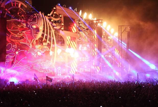 NIZHNY NOVGOROD, RUSSIA - JULY 23, 2016: The 2016 Alfa Future People festival of music and technology, at the Bolshoe Kozino Airfield. Alexander Ryumin TASS  TS02ACE7