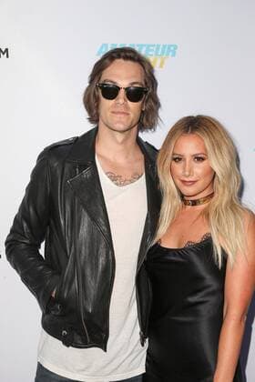 Ashley Tisdale und ihr Ehemann Christopher French bei der Amateur Night Kino Premiere am 25.07.2016 in Los Angeles Amateur Night Kinopremiere in Los Angeles, 2016 