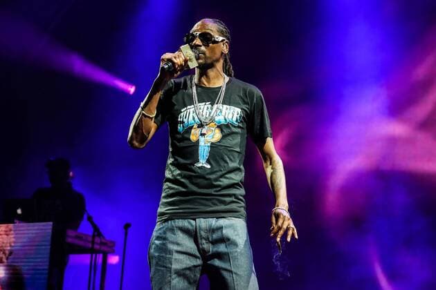 July 26, 2016 - Raleigh, North Carolina, U.S - Music artist SNOOP DOGG, whose real name is Cordozar Calvin Broadus Jr, brings his 2016 Summer Tour to the Coastal Credit Union Music Park at Walnut Creek in Raleigh, NC. Raleigh U.S. - ZUMAm114