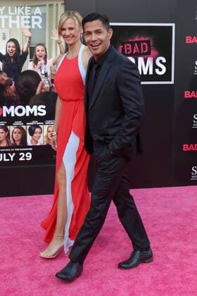 LOS ANGELES - JUL 26: Daniella Deutscher, Jay Hernandez at the Bad Moms Los Angeles Premiere at the Village Theater on July 26, 2016 in Westwood, CA  KathyxHutchins