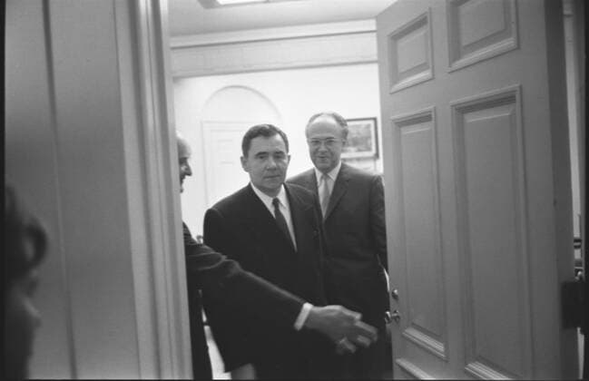 Left to right, Soviet ambassador to the USA, Anatoly F. Dobrynin and Soviet foreign minister Andrei Gromyko after meeting with President john F Kennedy at the White House, Washington, D.C. 1962 Oct. 18. during the Cuban Missile Crisis WHA  !ACHTUNG AUFNAHMEDATUM GESCHÄTZT! Copyright: WHA UnitedArchivesWHA_039_0003