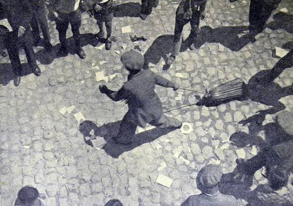 Spanish civil war: Scenes vandalism . Images are dragged and broken in the Gran Via Madrid WHA  !ACHTUNG AUFNAHMEDATUM GESCHÄTZT! Copyright: WHA UnitedArchivesWHA_042_0450