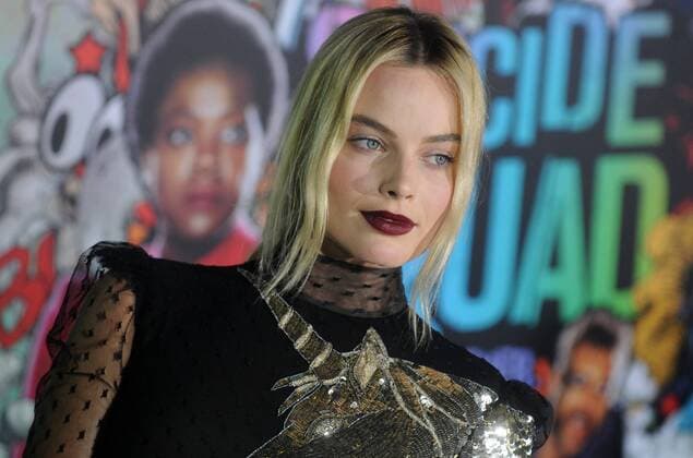 Suicide Squad Premiere in New York Margot Robbie arrives on the red carpet at the world premiere of Suicide Squad at The Beacon Theatre on August 1, 2016 in New York City.  NYP20160801202 DENNISxVANxTINE