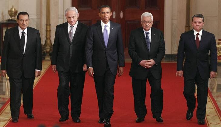 Egyptian President Hosni Mubarak, Israeli Prime Minister Benjamin Netanyahu, President Barack Obama, Palestinian President Mahmoud Abbas and Jordan’s King Abdullah II at the White House for Middle East peace negotiations Sept. 1, 2010 WHA  !ACHTUNG AUFNAHMEDATUM GESCHÄTZT! Copyright: WHA UnitedArchivesWHA_047_0122