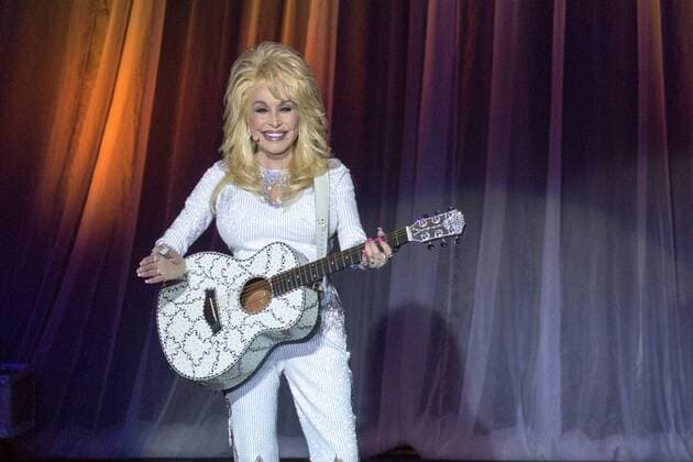 August 7, 2016 - Highland Park, Illinois, U.S - Country musician DOLLY PARTON performs live at Ravinia Festival in Highland Park, Illinois Highland Park U.S. - ZUMAs135
