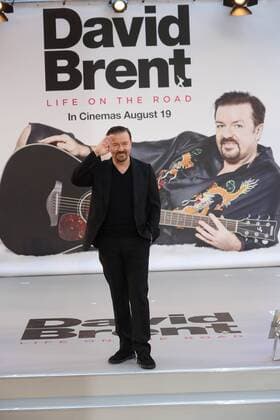 David Brent: Life On The Road Filmpremiere in London . 10 08 2016. London, United Kingdom. Ricky Gervais arriving at the David Brent : Life on the Road premiere in London.  xStephenxLockx xi-Imagesx IIM-13290-0010