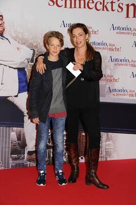 Aglaia Szyszkowitz mit Sohn Samuel Premiere Antonio, ihm schmeckt«s nicht Mathäser Filmpalast Kino, Film, Fernsehen Muenchen 10. August 2016