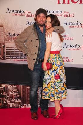 Christian Ulmen und Mina Tander, die beiden Hauptdarsteller bei der Premiere vom Kinofilm Antonio, ihm schmeckt s nicht! am 10.08.2016 in München Antonio, ihm schmeckts nicht Filmpremiere in Muenchen, 2016 