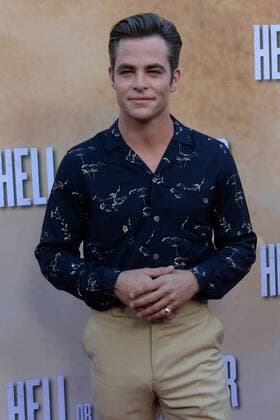 Cast member Chris Pine attends the premiere of the motion picture crime drama Hell or High Water at the ArcLight Cinema Dome in the Hollywood section of Los Angeles on August 10, 2016. Storyline: A divorced dad and his ex-con brother resort to a desperate scheme in order to save their family s farm in West Texas.  LAP2016081008 JIMxRUYMEN
