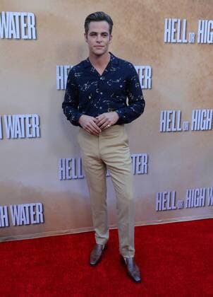 Cast member Chris Pine attends the premiere of the motion picture crime drama Hell or High Water at the ArcLight Cinema Dome in the Hollywood section of Los Angeles on August 10, 2016. Storyline: A divorced dad and his ex-con brother resort to a desperate scheme in order to save their family s farm in West Texas.  LAP2016081009 JIMxRUYMEN