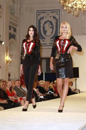 Models bei der Modenschau von Liz Malraux Couture Herbst Winter 2016 im Hotel Atlantic Kempinski. Hamburg, 10.08.2016 Foto:xgbrcix xFuturexImage