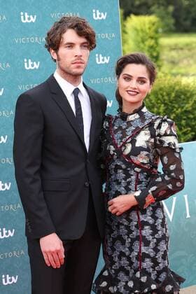 . 11 08 2016. London, United Kingdom. Tom Hughes and Jenna Coleman arriving for the world premiere screening of Victoria, ITV s new drama series on Queen Victoria, at Kensington Palace in London .  xStephenxLockx xi-Imagesx IIM-13295-0005