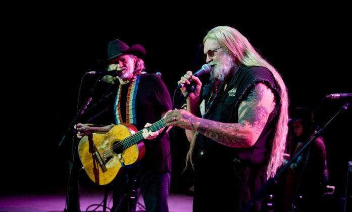 Jul 04, 2010 - Bee Cave, Texas, U.S. - Country singer WILLIE NELSON and DAVID ALLAN COE play at the Backyard near Austin. - ZUMAda1_