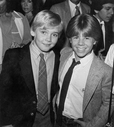 RICKY SCHRODER WITH ADAM RICH AT THE OPENING OF THE BROADWAY MUSICAL JOSEPH AND HIS AMAZING TECHNICOLOR DREMCOAT HELD AT THE SUNSET GARDENS IN HOLLYWOOD.PHOTO BY RALPH DOMMINGUEZ-GLOBE PHOTOS, INC. - ZUMAg49_