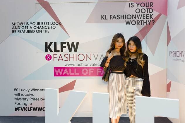 August 20, 2016 - Kuala Lumpur, Malaysia - Street fashion photo during 2016 Kuala Lumpur Fashion week at Pavilion Kuala Lumpur, Malaysia. August 20, 2016. Fashion Week 2016 will take place on August 17 until 21. Kuala Lumpur Malaysia  - ZUMAn230