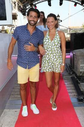 Designer Serfan - Serhat Yilmaz mit Simone Ballack, Serfan Fashion Show im Hugo s Beach am Starnberger See in Starnberg am 27.08.2016