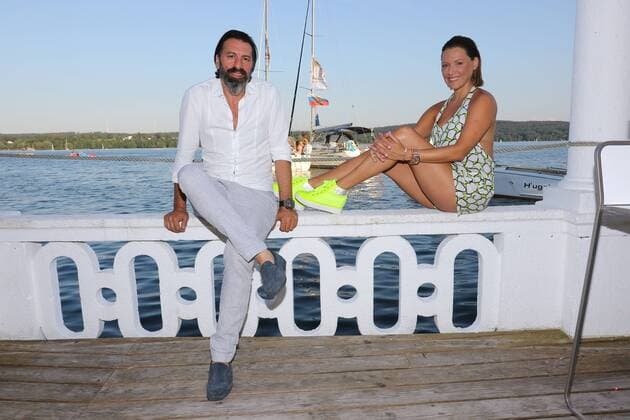 Ugo Crocamo mit Simone Ballack, Serfan Fashion Show im Hugo s Beach am Starnberger See in Starnberg am 27.08.2016