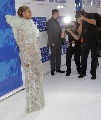 MTV Video Music Awards in New York Beyonce arrives on the red carpet at the 2016 MTV Video Music Awards at Madison Square Garden in New York City on August 28, 2016. Performers at the 2016 MTV VMA s include Rihanna, Britney Spears, Ariana Grande and Nicki Minaj.  NYP20160828103 JOHNxANGELILLO