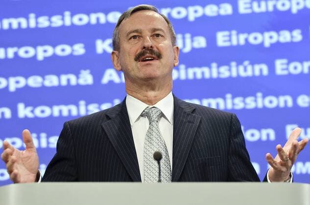 EU s transparency commissioner Siim Kallas make a statement on the lobby register review at European Commission headquarters in Brussels, Belgium on 2009-10-28 Â - ZUMAw80_