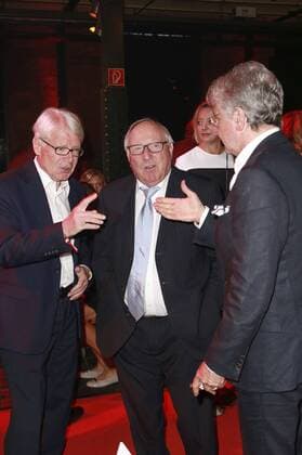 Reinhard Rauball, Uwe Seeler und Marcel Reif beim Sport Bild Award 2016 in der Fischauktionshalle. Hamburg, 29.08.2016 Foto:xgbrcix xFuturexImage
