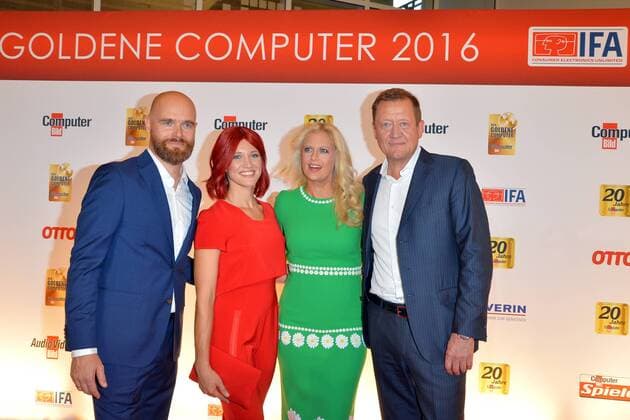 19.Goldener Computerpreis 2016 Axel Telzerow, Eva Miss IFA 2016, Barbara Schoeneberger, Dr. Hans Hammer Verleihung des 19. Goldener Computers der Fachzeitschrift Computer Bild im Axel-Springer-Haus in Berlin am 30.08.2016