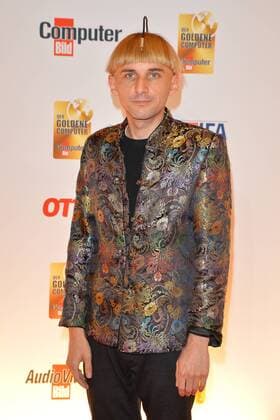 19.Goldener Computerpreis 2016 Neil Harbisson, Cyborg Verleihung des 19. Goldener Computers der Fachzeitschrift Computer Bild im Axel-Springer-Haus in Berlin am 30.08.2016