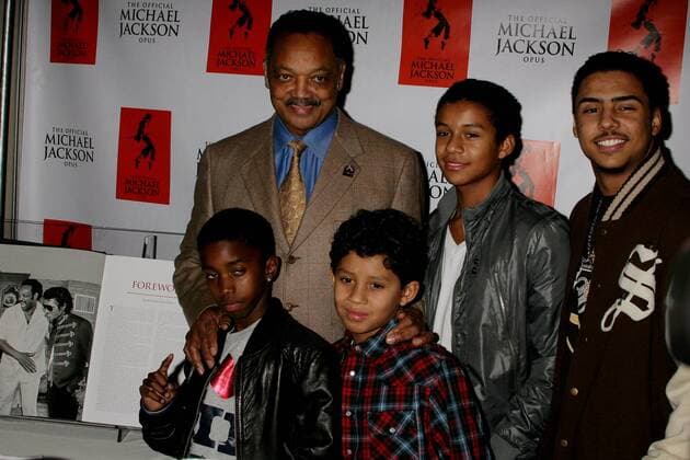 Dec. 08, 2009 - Hollywood, California, United States - I14537CHW . The Official Michael Jackson Opus Publication And Unveiling Reception .The Luxe Hotel, Bel-Air, CA .12 08 09 .REVEREND JESSE JACKSON POSING WITH JAAFAR JACKSON AND JERMAJESTY JACKSON - SONS OF JERMAINE JACKSON WITH CHRISTIAN COMBS- SON OF SEAN P.DIDDY COMBS AND QUINCY BROWN - SON OF MUSICIAN AL B.SURE . 2009 - ZUMAge2_