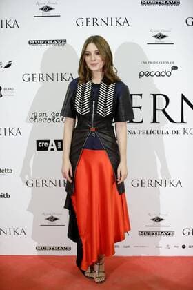 Spanish actress Maria Valverde poses as she arrives at the premiere of the film Gernika by Koldo Serra, at Palafox cinema in Madrid, Spain, 05 September 2016. EFE JuanJo Martin PREMIERE OF THE FILM GERNIKA IN MADRID !ACHTUNG: NUR REDAKTIONELLE NUTZUNG!  MAD001 20160905-636087112755929187