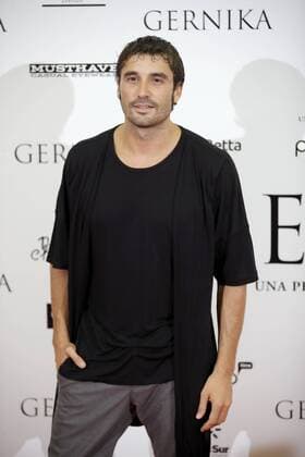 Actor Alex Garcia poses at the premiere of Koldo Serra s film Gernika , at Palafox cinema in Madrid, Spain, 05 September 2016. EFE JuanJo Martin PREMIERE OF THE FILM GERNIKA IN MADRID !ACHTUNG: NUR REDAKTIONELLE NUTZUNG!  MAD001 20160905-636087116063866777