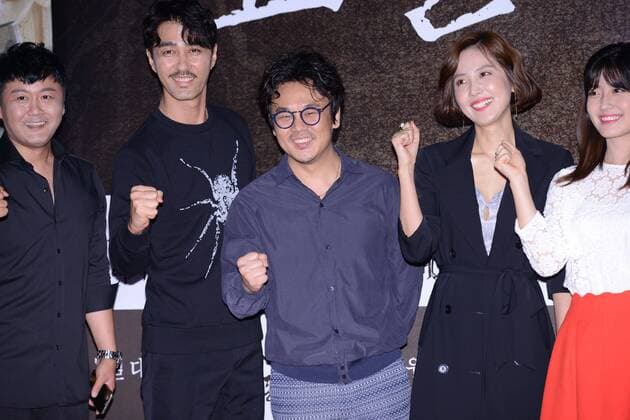 Hye-jin Yu,Ho-joon Sun and Ju-Hyuk Nam attend the VIP premiere of The Map Maker in Seoul, Korea on 05th September, 2016.(China and Korea Rights Out)  2016090600605