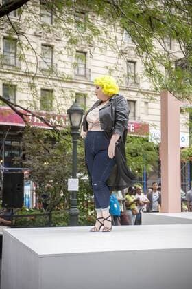 Ashley Nell Tipton Modenschau in New York Ashley Nell Tipton plus-sized fashions for JCPenney JCPenney presents a fashion show of clothing for plus sized women created by designer Ashley Nell Tipton in Greeley Square in New York on Tuesday, September 6, 2016. Tipton is partnering with the department store in a plus-sized line for JCPenney s Boutique+ brand. Tipton was the winner of season 14 of Project Runway. (  RichardxB.xLevine