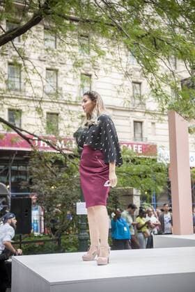 Ashley Nell Tipton Modenschau in New York Ashley Nell Tipton plus-sized fashions for JCPenney JCPenney presents a fashion show of clothing for plus sized women created by designer Ashley Nell Tipton in Greeley Square in New York on Tuesday, September 6, 2016. Tipton is partnering with the department store in a plus-sized line for JCPenney s Boutique+ brand. Tipton was the winner of season 14 of Project Runway. (  RichardxB.xLevine