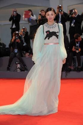 Filmfestspiele Venedig - Hikari Mitsushima während der The Bad Batch Filmpremiere 73rd Venice Film Festival, Red Carpet film The bad batch . Pictured: Hikari Mitsushima  Copyright: xAlbertoxTerenghi Veneziax2016x