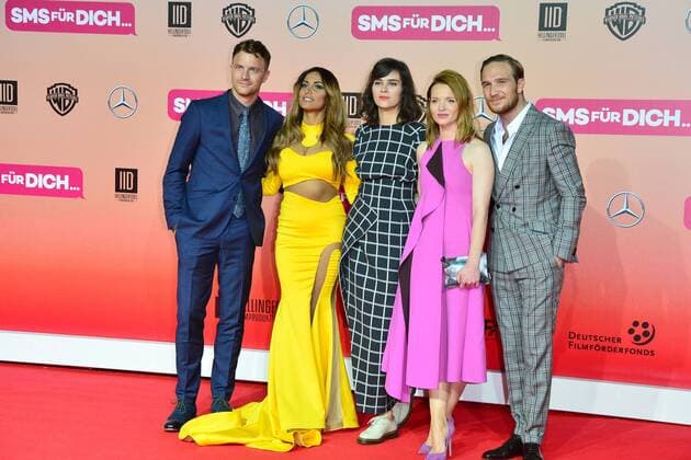 Weltpremiere SMS fuer Dich Friedrich Muecke, Enissa Amani, Nora Tschirner, Karoline Herfurth, Frederick Lau Ankunft zur Weltpremiere SMS fuer Dich im CineStar im Sony Center in Berlin am 06.09.2016