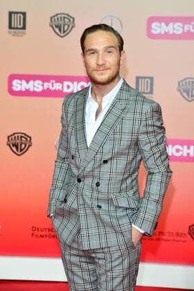 Weltpremiere SMS fuer Dich Frederick Lau Ankunft zur Weltpremiere SMS fuer Dich im CineStar im Sony Center in Berlin am 06.09.2016