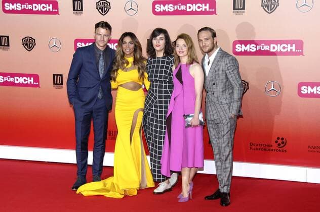 Friedrich Mücke, Enissa Amani, Nora Tschirner, Karoline Herfurth und Frederick Lau bei der Premiere des Kinofilms SMS für dich im CineStar Sony Center. Berlin, 06.09.2016 Foto:xA.xBuggex xFuturexImage