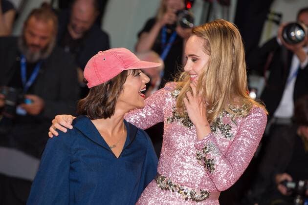 06 09 2016 73. Mostra Internazionale d Arte Cinematografica Festival del Cinema di Venezia: The Bad Batch Premiere Ana Lily Amirpour Suki Waterhouse  0