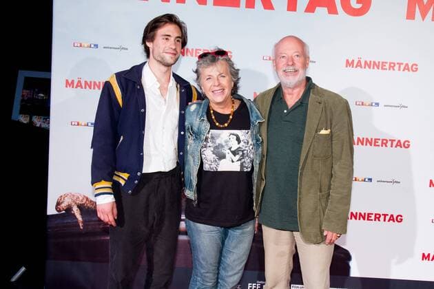 Jeremy Mockridge und seine Eltern Bill Mockridge und Margie Kinsky bei der Premiere - Männertag - am 06.09.2016 in Köln. Premiere - Männertag - in Köln